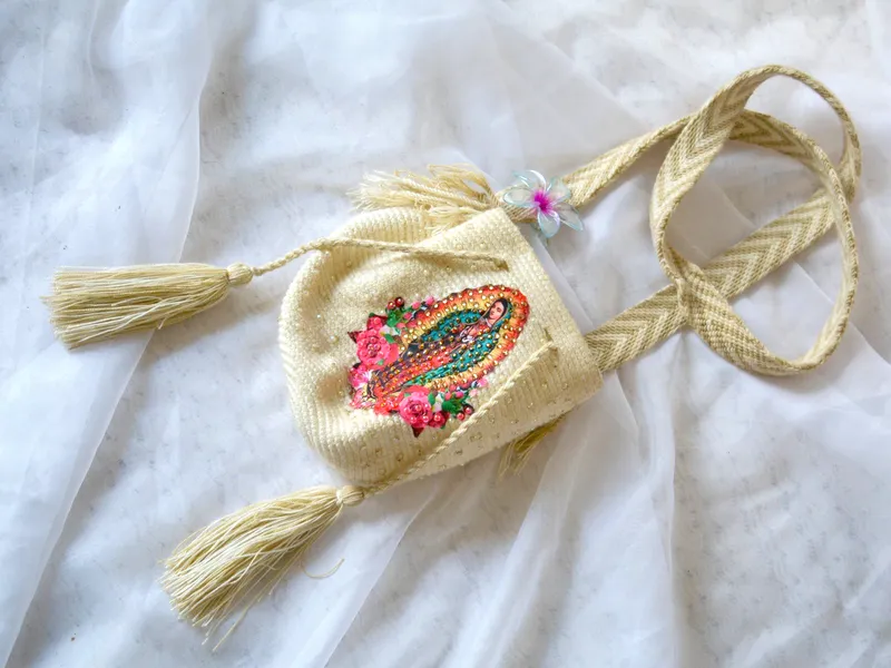 Bolso tejido Virgen de Guadalupe, foto 1 de 3