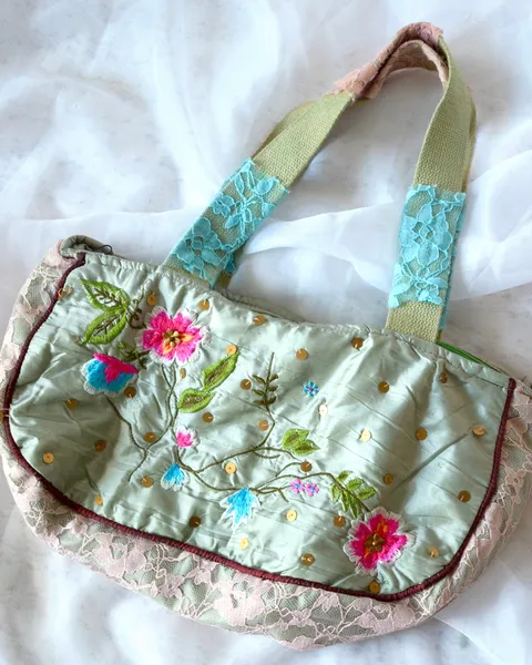Cartera bordada, foto 2