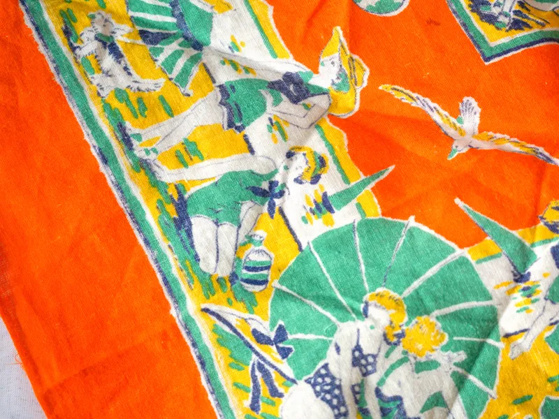 Pañuelo triángulo naranja, foto 3 de 3